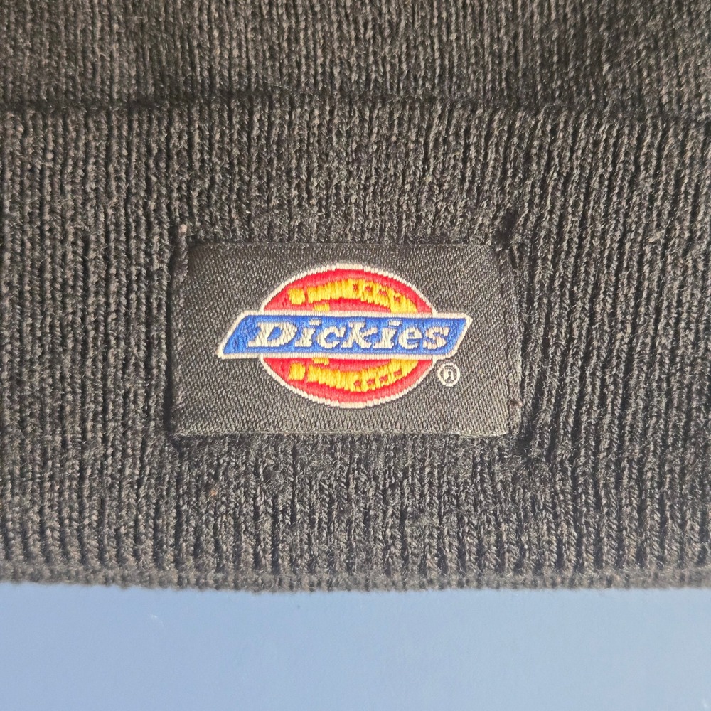 Dickies Black Knit Cuffed Beanie Logo Patch Winter Hat Mens Womens One Size